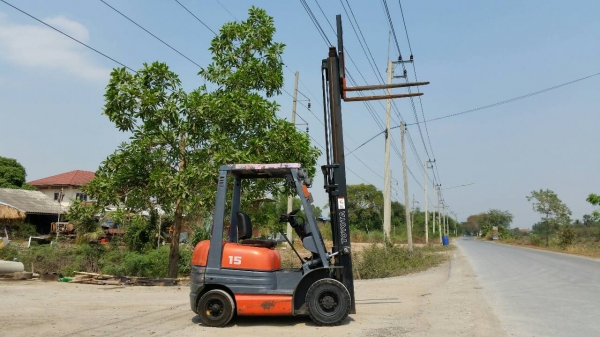 ขายด่วนรถยก TOYOTA 6FGยก1.5ตันเสาสูง3เมตรยางตัน4เส้นชั่วโม่งทำงานน้อยรถนอกยังไม่เคยใช้งานในเมืองไทยเลย=รุ่นใหม่ขายถูกๆๆ