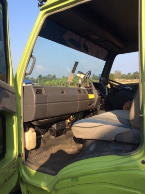 HINO 6ล้อ(เครื่อง160แรง WO6D)เครื่องดี พวงมาลัยพาวเวอร์ คานหน้า-หลัง F ยางดี ครัทซีสวย รถพร้อมใช้ เหมาะเอาไปทำดั๊มขาย 360,000บาท (ศุภากร 081- 1903107 ,081-4252943)