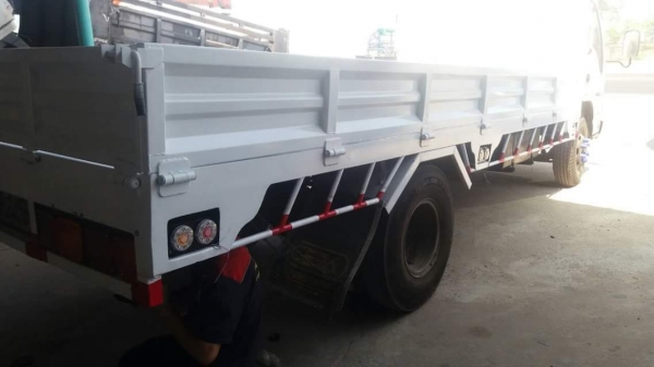 ขายรถ6ล้อ NPR130เทอร์โบ ปี50 ยาว5เมตร เครื่องดีแคชซีสวย ภายในสวย เอกสารพร้อมโอน สนใจโทร 090-8588220คุณนะ 093-3258446คุณบิว หรือเข้าดูสินค้าอื่นๆได้ที่ www.truck.in.th/498 หรือเพจFacebook ณรงค์ ซื้อขายรถมือสอง (เว็บไซต์ส่วนตัว) หรือFacebook คุณนะ รถบรรทุก