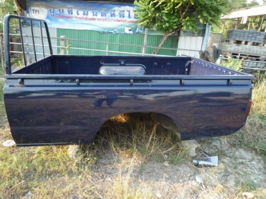 กระบะนิสสันตอนเดียว