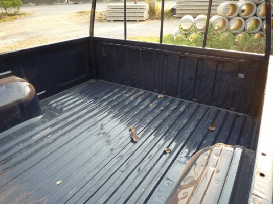 กระบะนิสสันตอนเดียว