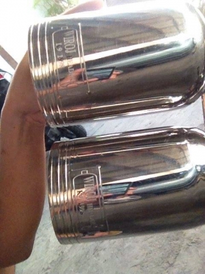 ขายท่อคู่ จากร้าน wiroj  header k9  1998 ใส้เยือง ขนาด1.8นิ้ว พักกลางยาว12นิ้ว ปลายท่อยาว6.5นิ้ว ปากท่อคู่กว้าง4นิ้ว ราคา2300บาท โทร0924462525โส กทม