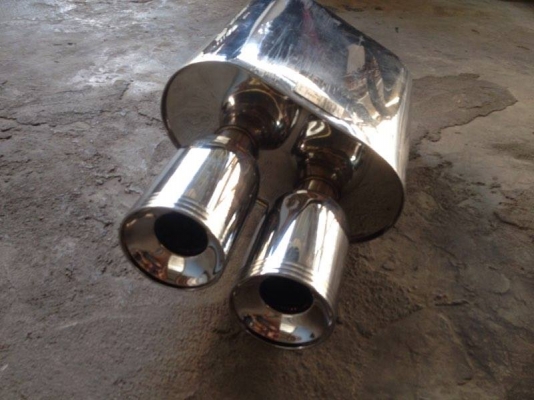 ขายท่อคู่ จากร้าน wiroj  header k9  1998 ใส้เยือง ขนาด1.8นิ้ว พักกลางยาว12นิ้ว ปลายท่อยาว6.5นิ้ว ปากท่อคู่กว้าง4นิ้ว ราคา2300บาท โทร0924462525โส กทม