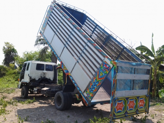 ดัมพ์เกษตร แอร์ เบรกจิฟฟี่ พวงมาลัยเพาเวอร์ เครื่อง175แรงม้า พร้อมใช้ ดัมพ์เกษตร แอร์ เบรกจิฟฟี่ พวงมาลัยเพาเวอร์ เครื่อง175แรงม้า พร้อมใช้