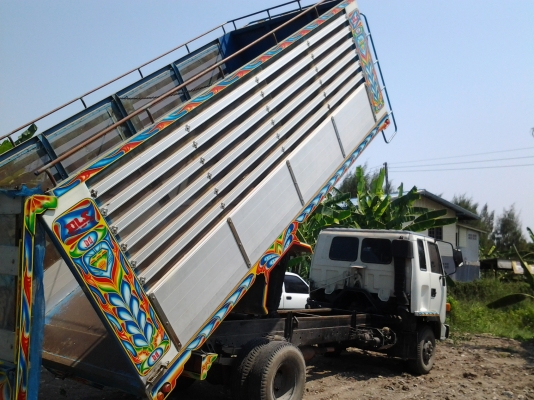 ดัมพ์เกษตร แอร์ เบรกจิฟฟี่ พวงมาลัยเพาเวอร์ เครื่อง175แรงม้า พร้อมใช้ ดัมพ์เกษตร แอร์ เบรกจิฟฟี่ พวงมาลัยเพาเวอร์ เครื่อง175แรงม้า พร้อมใช้