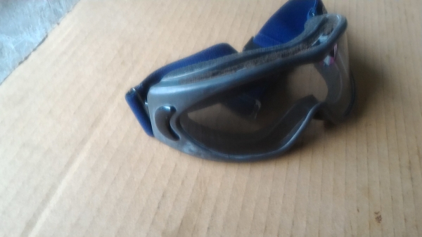 (แบบที่ 5 ) แว่นตาสปอตกรองแสง กันลม และป้องกันอุบัติเหตุกับดวง ตาจากญี่ปุ่น SANTORY สีดำเนื้อเลนส์กรองแสง สวยใส่เล่นขี่มอเตอร์ไซค์