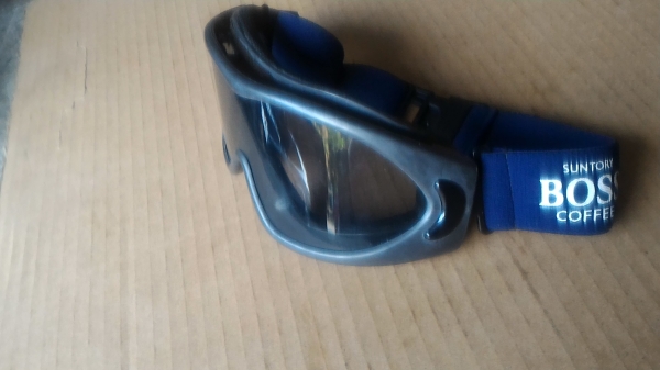 (แบบที่ 5 ) แว่นตาสปอตกรองแสง กันลม และป้องกันอุบัติเหตุกับดวง ตาจากญี่ปุ่น SANTORY สีดำเนื้อเลนส์กรองแสง สวยใส่เล่นขี่มอเตอร์ไซค์