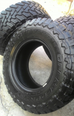 ขาย ยาง 265/75/16 MADE IN JAPAN