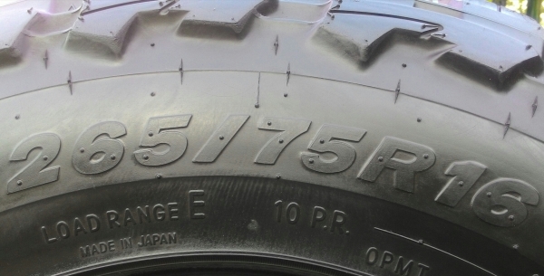 ขาย ยาง 265/75/16 MADE IN JAPAN