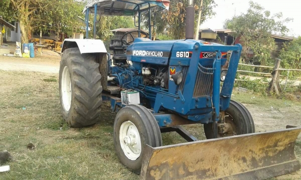 ขายรถไถ FORD 6600 เครื่องT5 อุปกรณ์ ดันหน้า ผานหลัง สภาพสวยพร้อมใช้งาน เอกสารพร้อมโอน สนใจโทร 090-8588220คุณนะ 093-3258446คุณบิว หรือเข้าดูสินค้าอื่นๆได้ที่ www.truck.in.th/498 หรือเพจFacebook ณรงค์ ซื้อขายรถมือสอง (เว็บไซต์ส่วนตัว) หรือFacebook คุณนะ รถบ