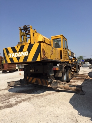 รถเคนทานาโด้ 28 ตัน สภาพพร้อมใช้ปั้ม 3 ตอน พร้อมทะเบียนป้ายเล็ก