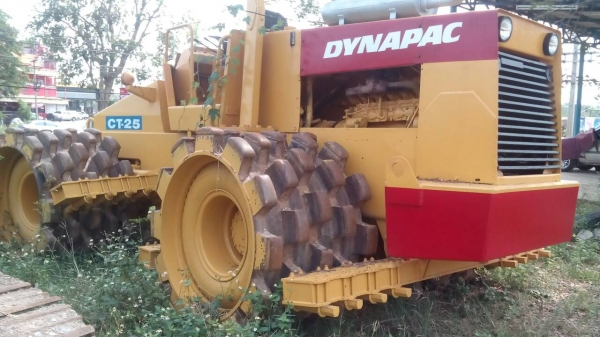 รถบดล้อหนาม 4 ล้อ DYNAPAC CT-25 เอกสารเล่มทะเบียน 2 เพลา เลี้ยวเอวอ่อน ราคา 1550000