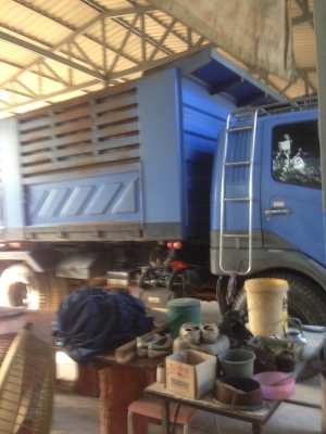 ขายรถบรรทุก 10 ล้อดัมพ์ MITSUBISHI FN528 ราคา 1000000