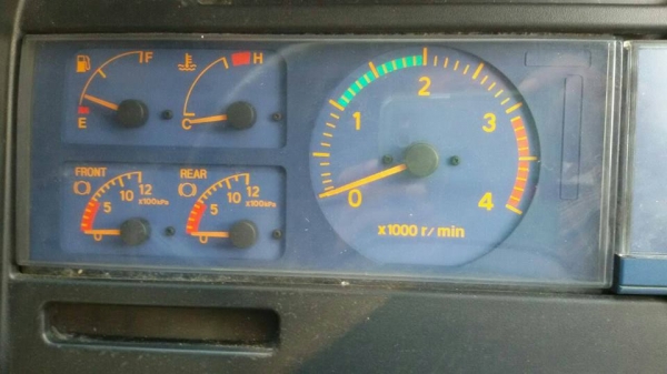 ขายหัวเก๋งHinoหัวกว้าง สภาพเก่านอก ไม่มีผุ ไม่มีตำหนิ สวยๆ ยังไม่เคยใช้งานในไทย ราคา 170000 บาท ติดต่อปิ่น 0819176906