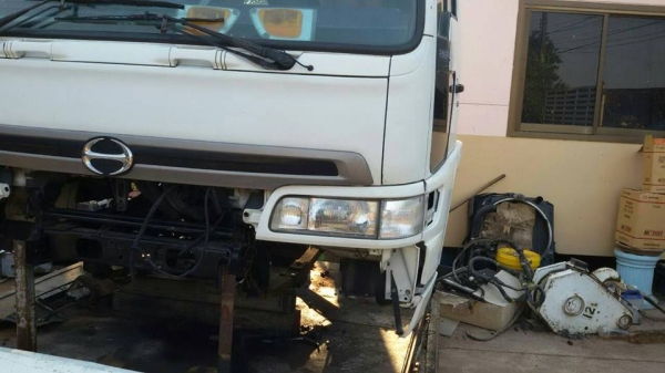 ขายหัวเก๋งHinoหัวกว้าง สภาพเก่านอก ไม่มีผุ ไม่มีตำหนิ สวยๆ ยังไม่เคยใช้งานในไทย ราคา 170000 บาท ติดต่อปิ่น 0819176906