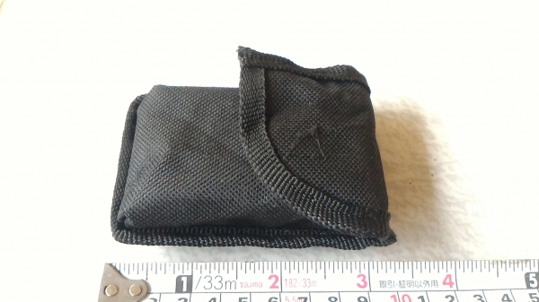 ชุดเครื่องมือพกพาเอนกประสงค์ 14 อย่าง มีลูกบล็อก 3 ตัว ประแจ L เบอร์ 2 - 6 มม. ประแจ ปากตาย เบอร์ 8 , 10 , 15  และไขควงอีกสอง ติดตัวไว้ซ่อมอะไรต่างๆ เช่น จักรยาน มอเตอร์ไซค์ รถยนต์และอื่นๆพกพาตัวไปไหนด้วยสะดวก มีที่สอดเข็มขัดและซ่องเก็บ