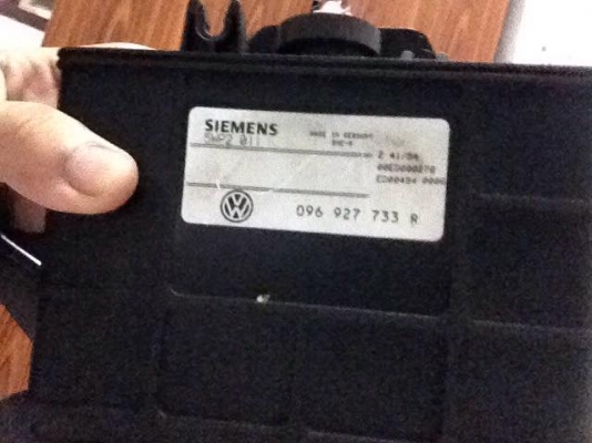 ขายอะไหล่ โฟล์ค เวนโต้ 1มือจับเปิดประตูตัวนอก สำหรับรถโฟล์คกอล์ฟ เวนโต้ ราคา 350บาท 2ชุดรางมอเตอร์กระจกไฟฟ้า โฟล์ค เวนโต้ ข้างละ1250บาท 3ชุดรางกระจกมือหมุน โฟล์คเวนโต้ ข้างละ500บาท 4ก้านไฟ้เลี้ยว กับ ก้านปัดน้ำฝน โฟล์ค เวนโต้ ข้างละ350บาท 5กล่องเกียร์ออโต