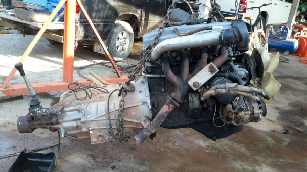 ขายเครื่อง-เกียร์ มิตรซูบิชิไซโคน L200 สภาพพร้อมใช้งาน