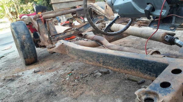 ขายครัชชีพร้อมล้อ-เฟืองท้าย-พวงมาลัย พร้อมเล่มทะเบียน