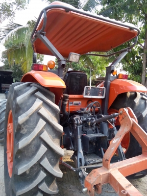 ขายคูโบต้า 95 แรง เล่มทะเบียน ปี53 พร้อมดันหน้า พาน 7 ตราช้าง