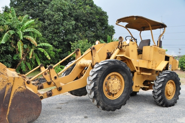 ขายรถตัก CAT 920 รถสภาพพร้อมใช้งานได้ทันที ราคาไม่แพงสนใจติดต่อ 081-9485494