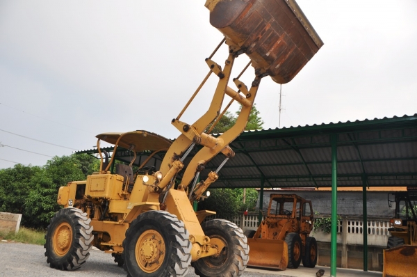 ขายรถตัก CAT 920 รถสภาพพร้อมใช้งานได้ทันที ราคาไม่แพงสนใจติดต่อ 081-9485494