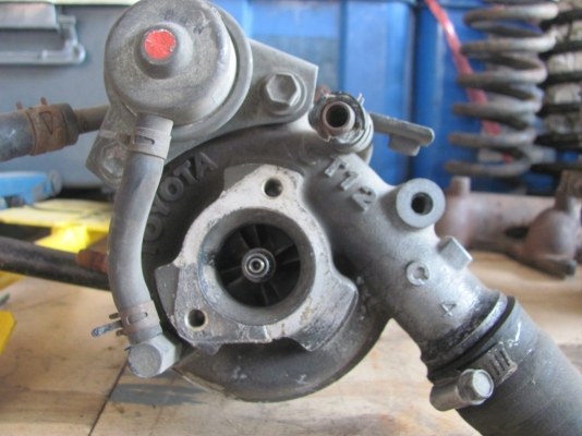 ขายเทอร์โบ toyota ct12 พร้อมโข่งหลัง เกตกระป๋อง ยกทั้งชุด2ตัว