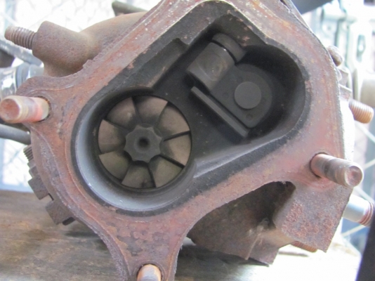 ขายเทอร์โบ toyota ct12 พร้อมโข่งหลัง เกตกระป๋อง ยกทั้งชุด2ตัว