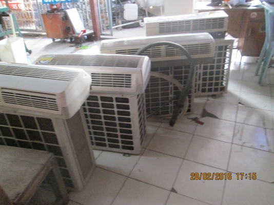 ขอขอบคุณท่านผู้ใหญ่สมศักดิ์ครับ พี่เสือครับ ขออนุญาตขายแอร์ 4 ชุด ขายเหมา ถูกๆราคา12000บาทครับ ขอขอบคุณท่านผู้ใหญ่สมศักดิ์ครับ พี่เสือครับ ขออนุญาตขายแอร์ 4 ชุด ขายเหมา ถูกๆราคา12000บาทครับ