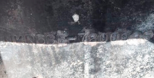 ISUZU ELF NKR 110 HP 4BE1 รถบรรทุก 4 ล้อกลาง กระบะเหล็กคาร์โก้ความยาว 3.20 เมตรพื้นไม้อย่างสวยพร้อมบรรทุกหนักได้เลยครับ เครื่องแน่นดีแรงดีไม่มีเยิ้มครับ ภายในห้องเก๋งคอนโซลสวยครบพร้อม พวงมาลัยเพาเวอร์ ช่วงล่างแน่นดีคัชซีสวยไม่มีแตกบวม ยาง 7.50 ขอบ 16 สภาพ