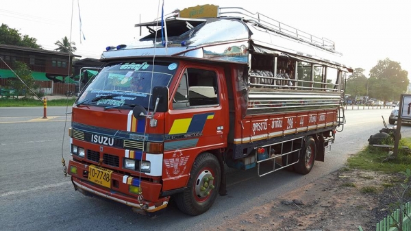 ขายคับ รถหกล้อโดยสาร 110 เกียร์สั้น ปี 35 ขายคับ รถหกล้อโดยสาร 110 เกียร์สั้น ปี 35