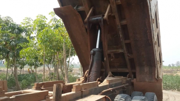 ขายรถ10ล้อ ดั้ม2เพลา FN527M-TF เครื่อง220เทอร์โบ โลฮาย10สปีด เอกสารพร้อมโอน สนใจโทร 090-8588220คุณนะ 093-3258446คุณบิว หรือเข้าดูสินค้าอื่นๆได้ที่ www.truck.in.th/498 หรือเพจFacebook ณรงค์ ซื้อขายรถมือสอง (เว็บไซต์ส่วนตัว) หรือFacebook คุณนะ รถบรรทุก ขายรถ10ล้อ ดั้ม2เพลา FN527M-TF เครื่อง220เทอร์โบ โลฮาย10สปีด เอกสารพร้อมโอน สนใจโทร 090-8588220คุณนะ 093-3258446คุณบิว หรือเข้าดูสินค้าอื่นๆได้ที่ www.truck.in.th/498 หรือเพจFacebook ณรงค์ ซื้อขายรถมือสอง (เว็บไซต์ส่วนตัว) หรือFacebook คุณนะ รถบรรทุก