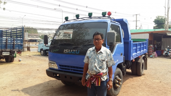 ขายหกล้อดั้มพ์ NPR-130 แรงม้า แอร์เย็น เพาเวอร์ ดั้มสามมิตร มีสโลว์ สภาพสวยพร้อมใช้