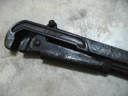 ประแจจับแป๊ปจับท่อ งานเก่า รัสเซีย