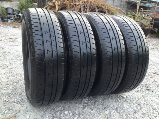 ขายยาง บริดสโตน อีโคเปีย 175/65R15  ยางสัปดาห์ที่03ปี15  ยางดอกเต็มสวยสดนิ่มลึกเท่ากันไม่แตกลายไม่ร้าวไม่มีปะ จำนวน 1 ชุด