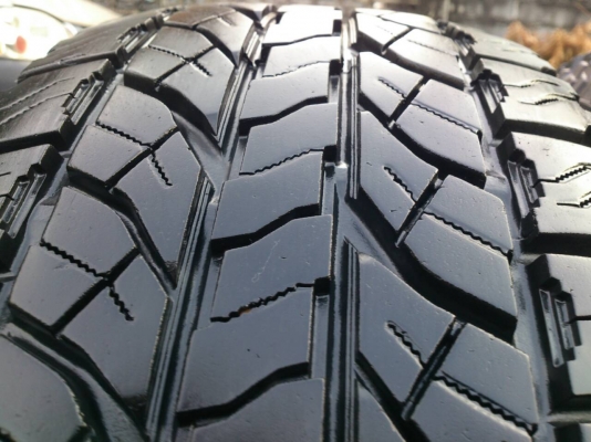 ขายยาง YOKOHAMA A/T 265/70R16 ยางสัปดาห์ที่16ปี14 ดอกยางเต็มหนาสดไม่แตกลายไม่ร้าวไม่มีปะสวยๆ จำนวน 1 ชุด 6800 ขายยาง YOKOHAMA A/T 265/70R16 ยางสัปดาห์ที่16ปี14 ดอกยางเต็มหนาสดไม่แตกลายไม่ร้าวไม่มีปะสวยๆ จำนวน 1 ชุด 6800