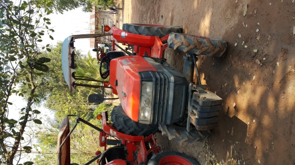 รถไถ28แรง