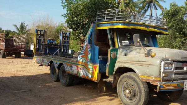 ขาย (265,000). 10ล้อเทรนเลร์ บรรทุกรถเกี่ยว&amp;แบคโคร สภาพดีสวยๆพร้อมใช้งาน. ภาษีปี59ไม่ขาดเอกสารพร้อมโอน