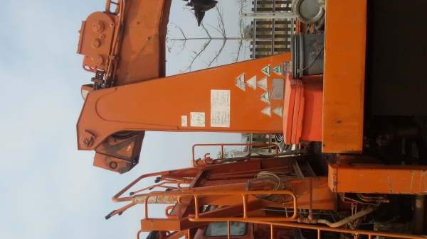 อีซุซุร๊อคกี้175+เเท่นเจาะ706.สภาพสวยพร้อมใช้ครับ...