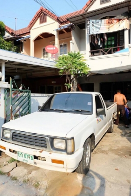 ขายคับ   MITSUBISHI  L200   ปี1993  ไม่เวอร์  เครื่องดี ช่วงล่างดี  เเชสซีสวย    087-6835269   เล่มพร้อม