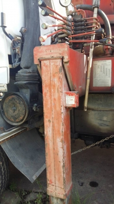 ขายเครน5ตัน5ปอก ท้องวี ขาเหลี่ยม สภาพดีครับ