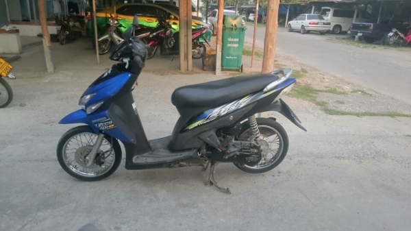 honda click เครื่องเยี่ยม พร้อมใช้งาน
