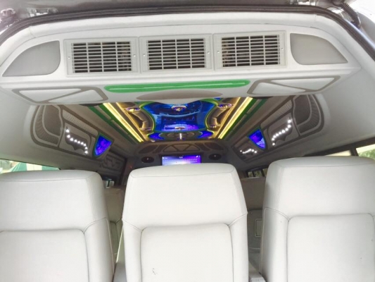 โทร 0922726669 ตันหยงเบสท์รถตู้ฝั่งธน COMMUTER ปี 2009 ดีเซลล์ แต่งวีไอพี แอร์บัส เบาะหนัง 3 แถว ราคา 829,000 บาท