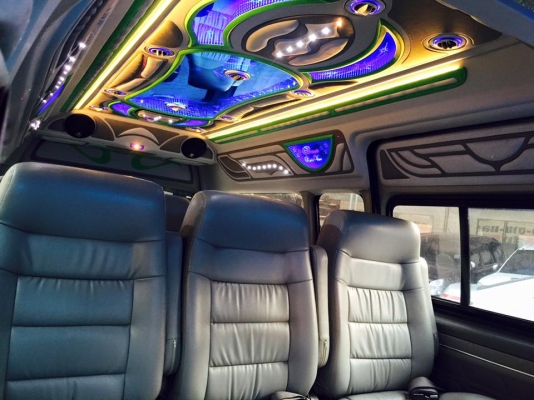 โทร 0922726669 ตันหยงเบสท์รถตู้ฝั่งธน COMMUTER ปี 2009 ดีเซลล์ แต่งวีไอพี แอร์บัส เบาะหนัง 3 แถว ราคา 829,000 บาท