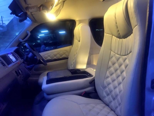 โทร 0922726669 ตันหยงเบสท์รถตู้ฝั่งธน COMMUTER ปี 2013 ดีเซลล์ แต่งวีไอพี แอร์บัส เบาะหนัง 4 แถว ราคา 1,079,000 บาท