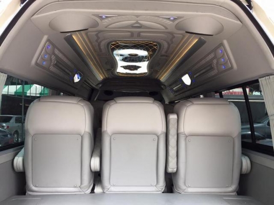 โทร 0922726669 ตันหยงเบสท์รถตู้ฝั่งธน COMMUTER ปี 2007 เบนซิน CNG แต่งวีไอพี เบาะหนัง 3 แถว ราคา 629,000 บาท