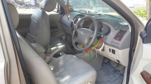 รถกระบะแคปสวยๆๆเครื่อง2500 ตัวG ท็อป พร้อมใช้เอกสารทะเบียนพร้อม ภายในสวย