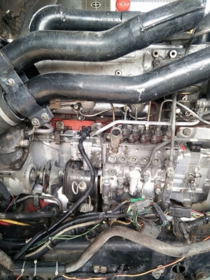 ฝากขายหัวแชสซี Isuzu GIGA 12 ล้อ 2 เพลา เครื่อง 360 แรง ปี 53 ฝากขายหัวแชสซี Isuzu GIGA 12 ล้อ 2 เพลา เครื่อง 360 แรง ปี 53