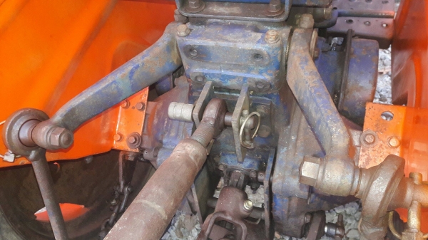 ลดสุดๆงดต่อรองL2000สวยๆพร้อมใช้เครื่องนิ่มมาก สตาทติดง่าย ตัวเปล่าครับเครื่องเกียร์ดีไฮโดลิคดี ราคาเบาๆครับ