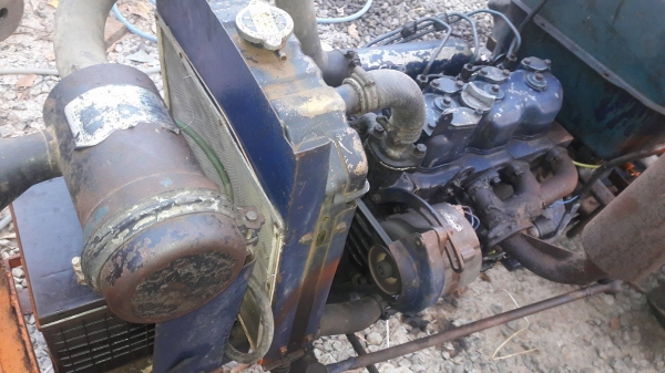 ลดสุดๆงดต่อรองL2000สวยๆพร้อมใช้เครื่องนิ่มมาก สตาทติดง่าย ตัวเปล่าครับเครื่องเกียร์ดีไฮโดลิคดี ราคาเบาๆครับ